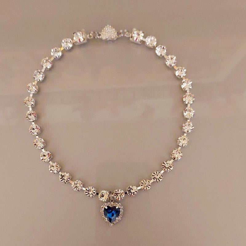 Elegant Blue Diamond Heart Necklace Pet Collar - Safe Magnetic Breakaway Design with Crystal Accents for Small Dogs & Cats